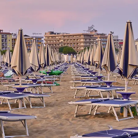 Wonderful 300 Meters From The